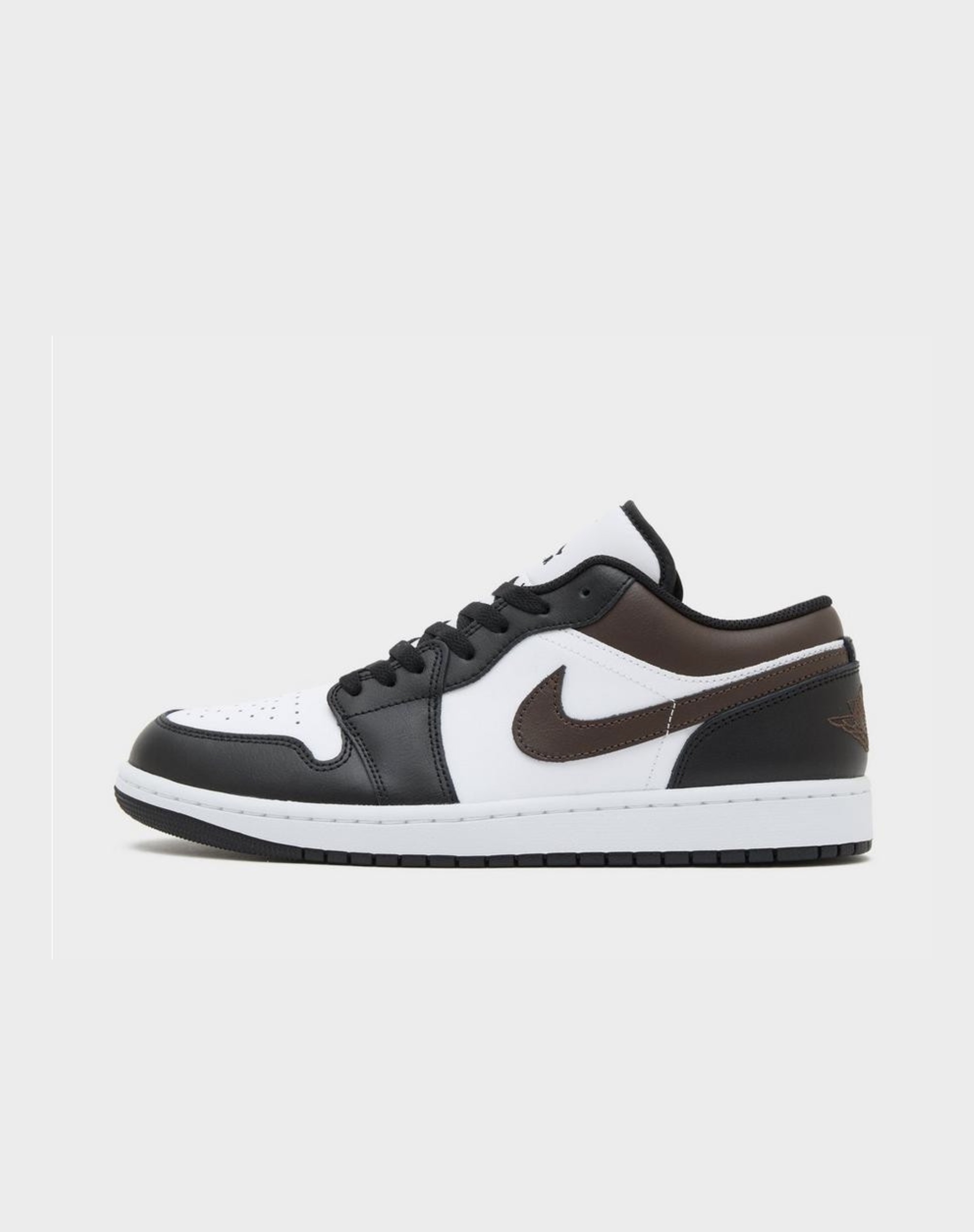 کتونی جردن وان ساق کوتاه     Jordan 1 Low Barque Brown IO3393-0100